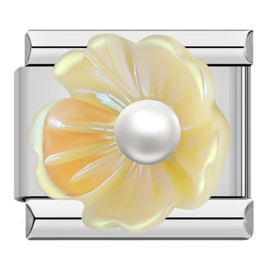 Yellow Flower and its Pearl in 3D - Charms Official